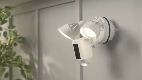 Hands-on Review: Ring Floodlight Cam gives you eyes, ears and voice everywhere