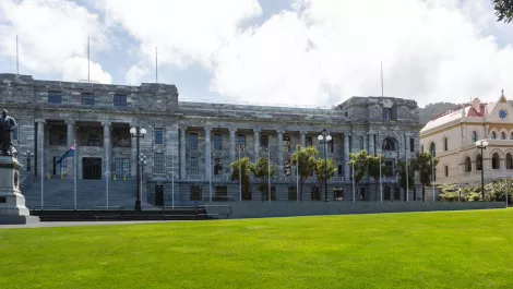 NZ Parliament shifts to in-house user IT support